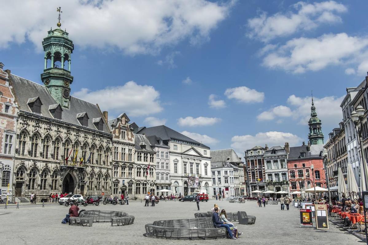 Luxury Penthouse & Terrace - Mons City Center エクステリア 写真